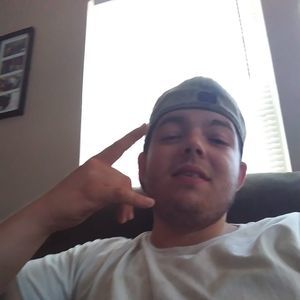 Meet your Posher, Ethan